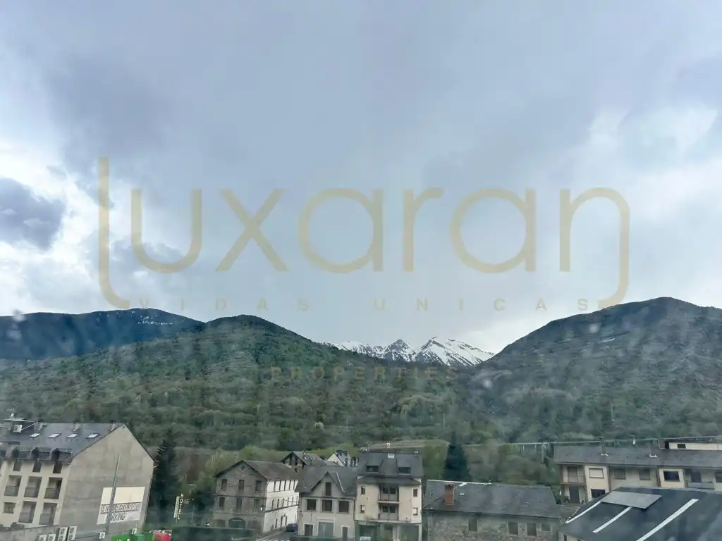 Exterior view of Duplexes for sale in Esterri d'Àneu