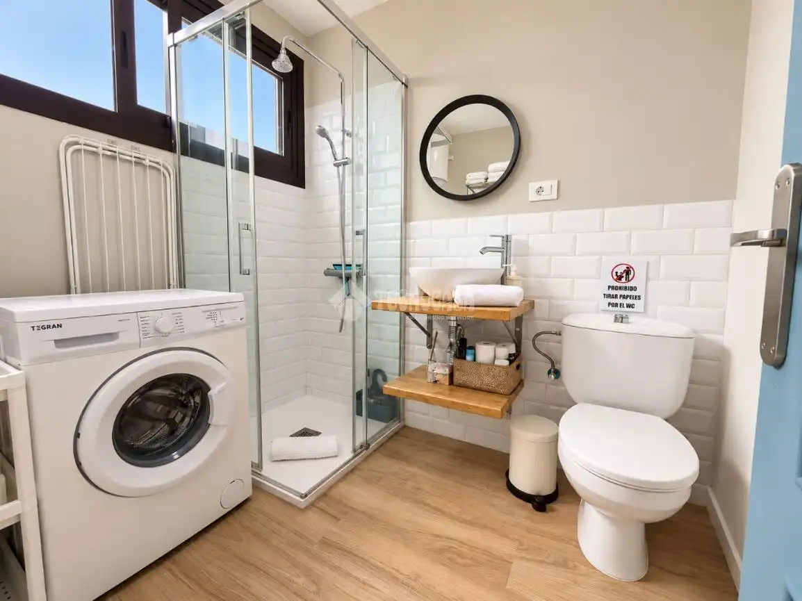 Bathroom of Study for sale in Icod de los Vinos