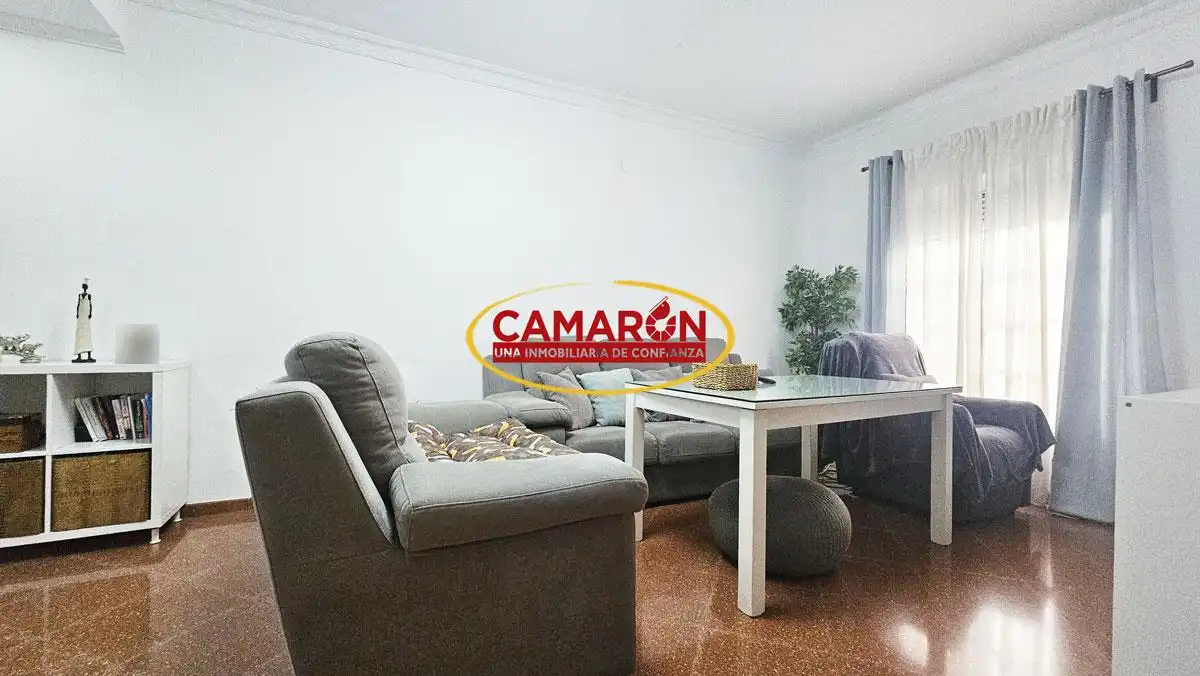 Habitación de Casa adosada en venta en La Puebla del Río