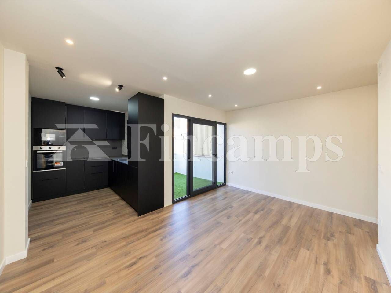 Pis en venda en Sabadell amb Parquet i Terrassa