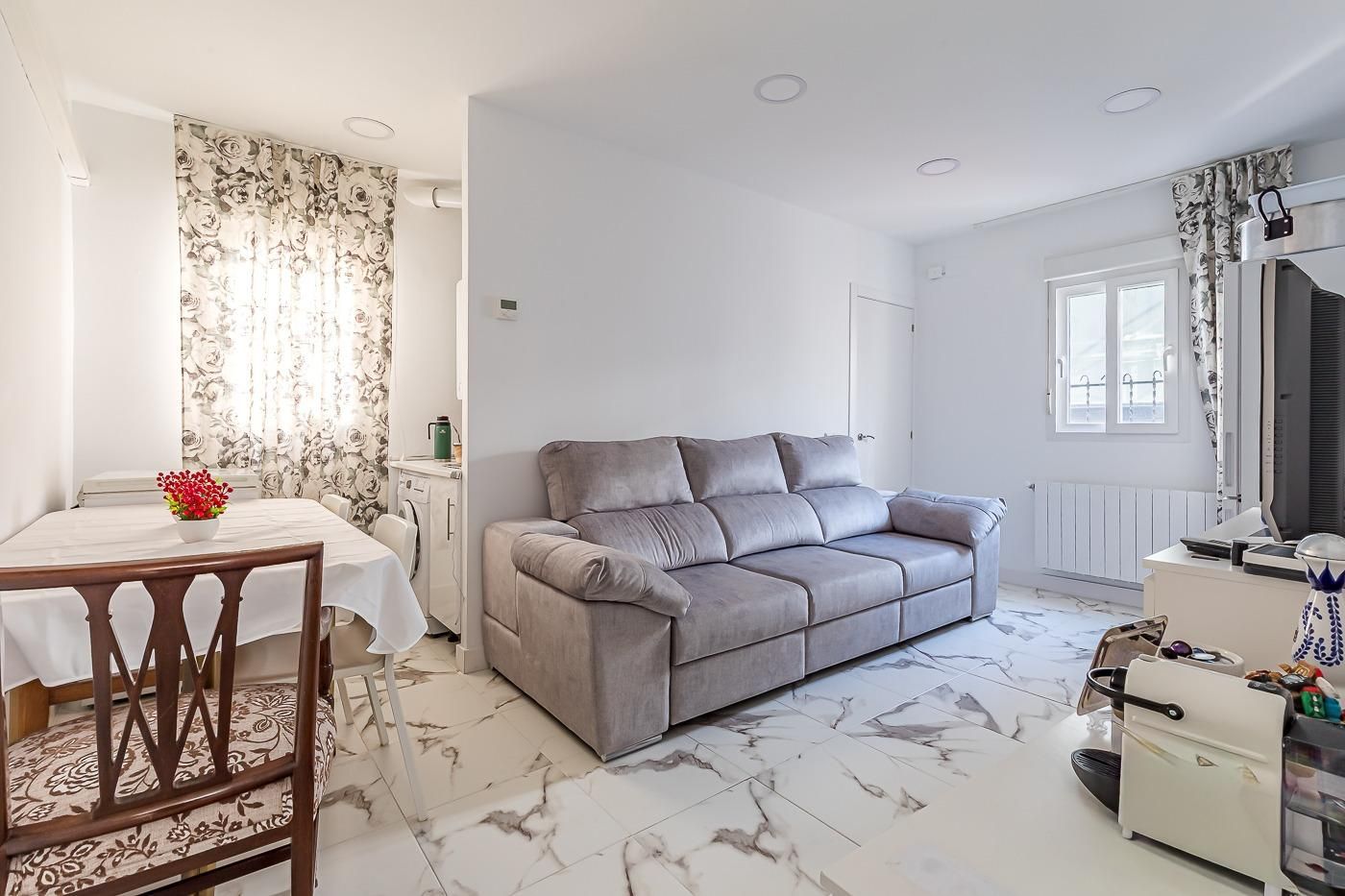 Living room of Flat for sale in  Madrid Capital  with Air Conditioner