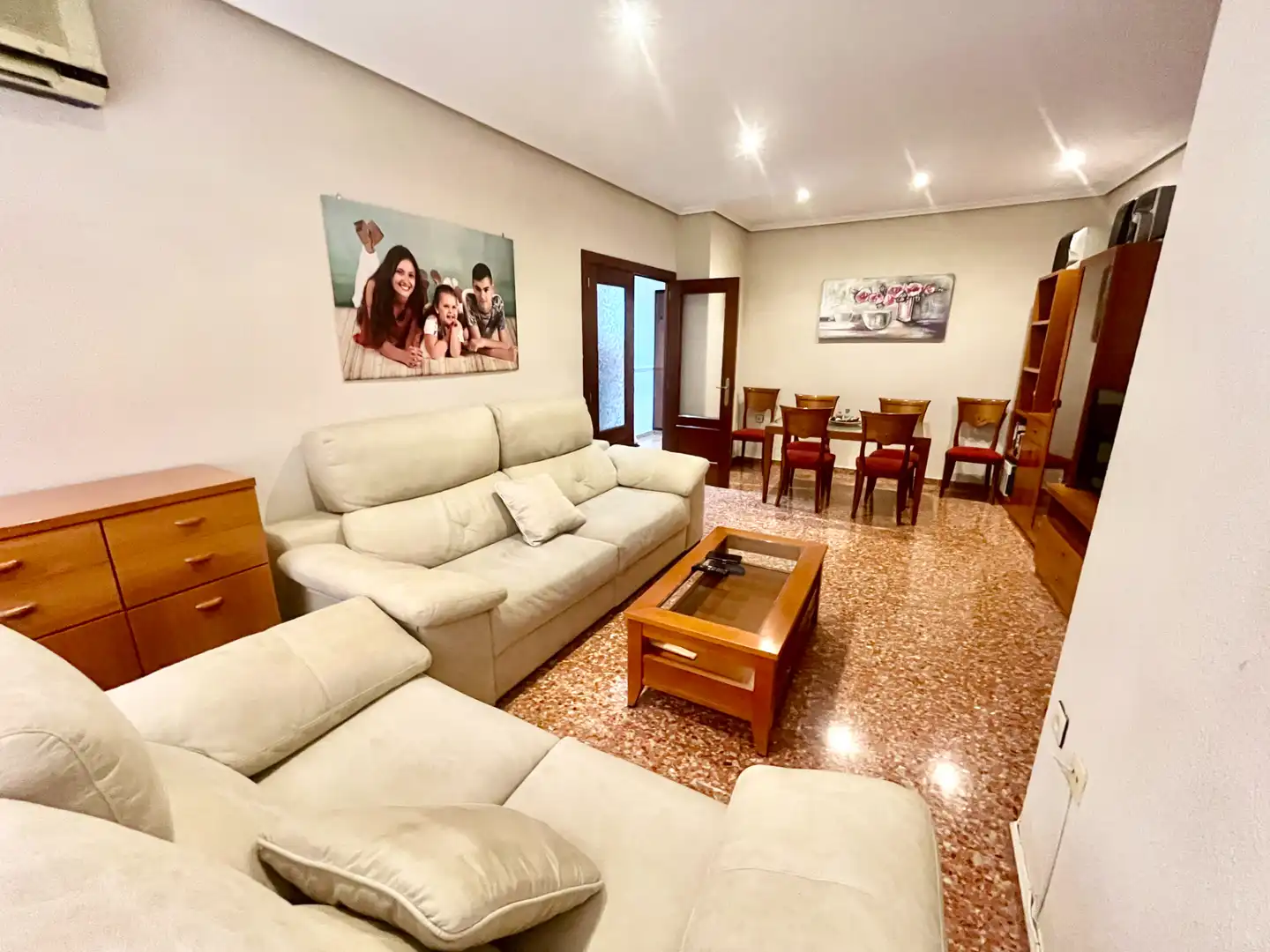 Sala d'estar de Planta baixa en venda en Torrent amb Aire condicionat