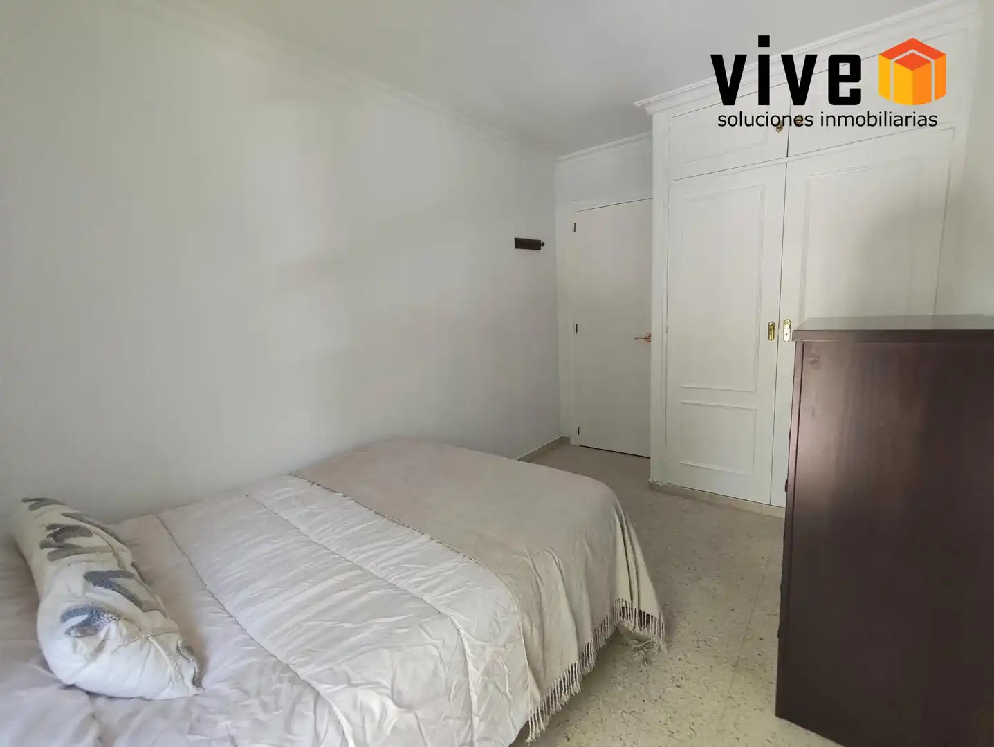 Habitación de Piso de alquiler en Sevilla con Aire acondicionado, Amueblado y Balcón