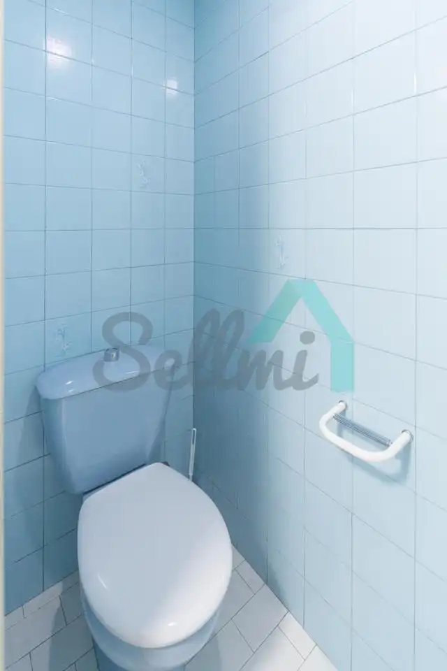 Bathroom of Flat for rent in Oviedo   with Heating, Parquet flooring and Terrace