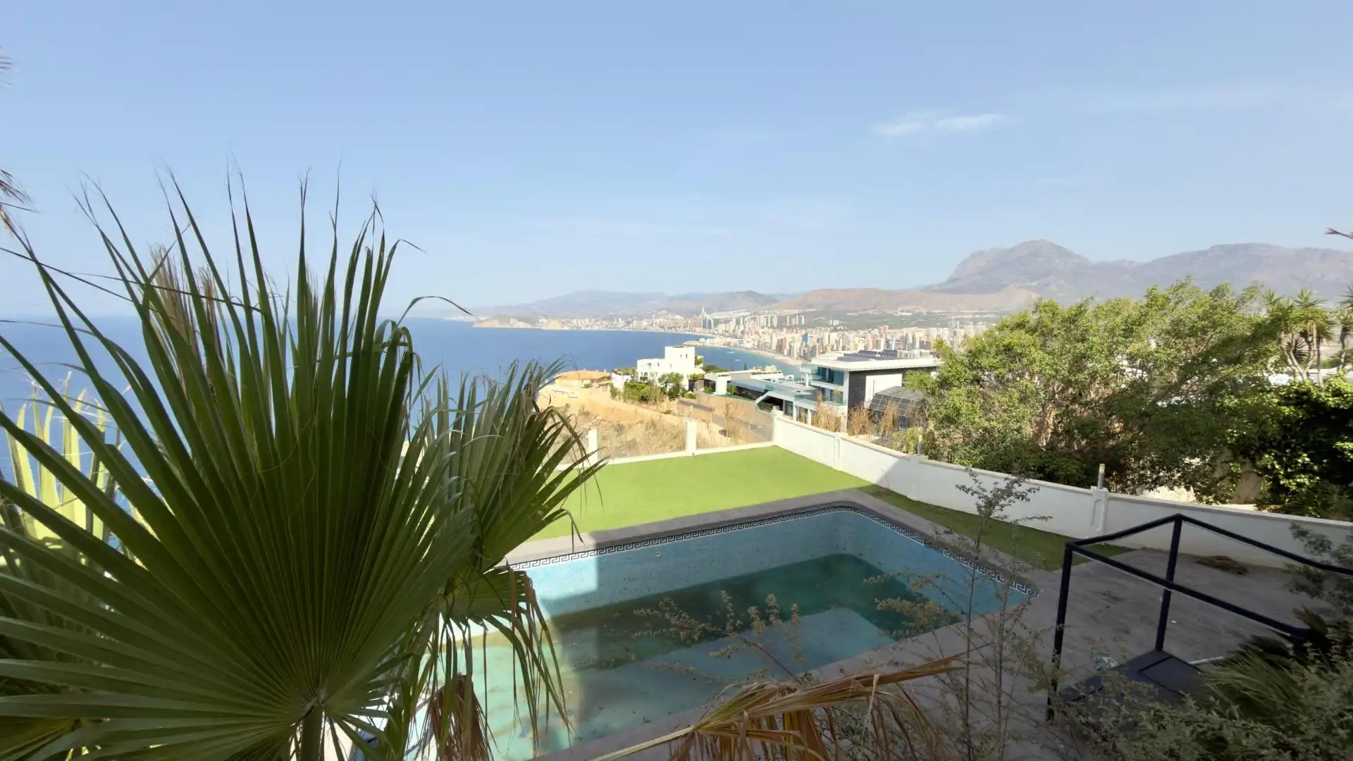 Swimming pool of Houses for sale in Rincón de Loix