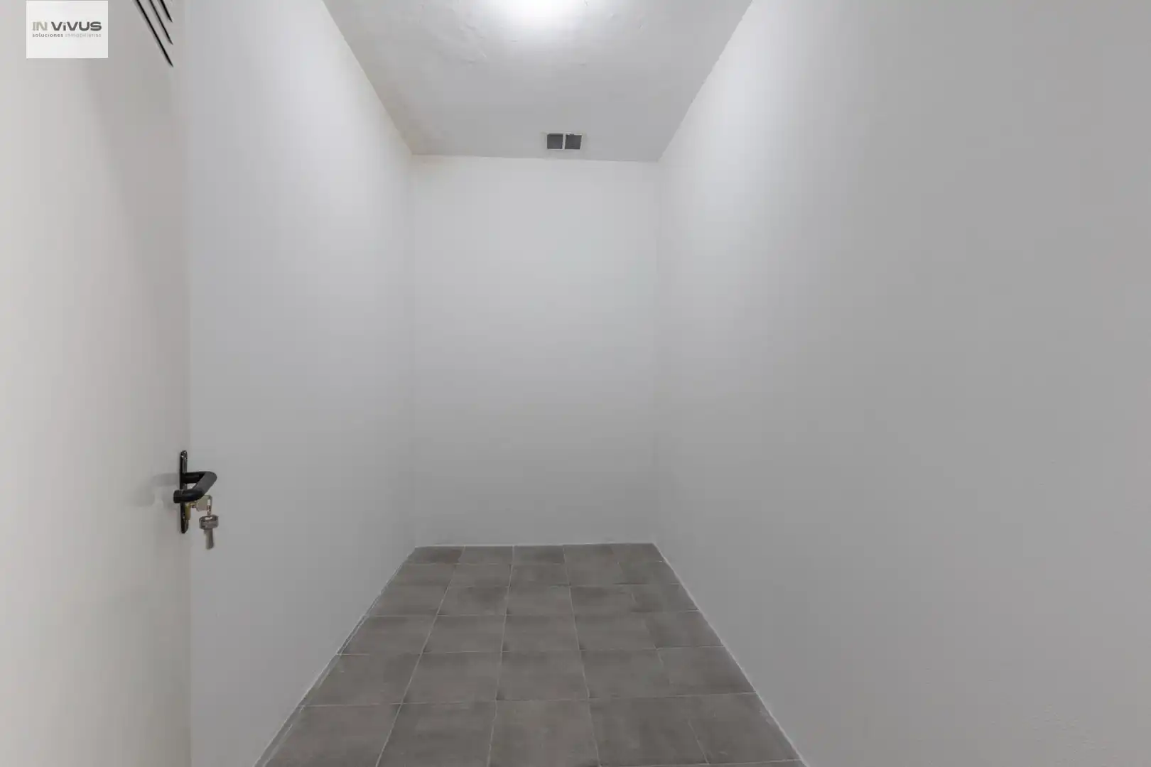 Storage room for rent in Granada