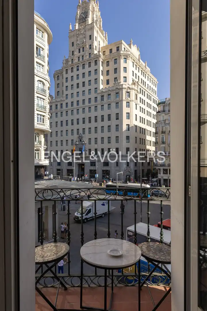 Exterior view of Flat for sale in Madrid  with Air Conditioner, Heating and Parquet flooring