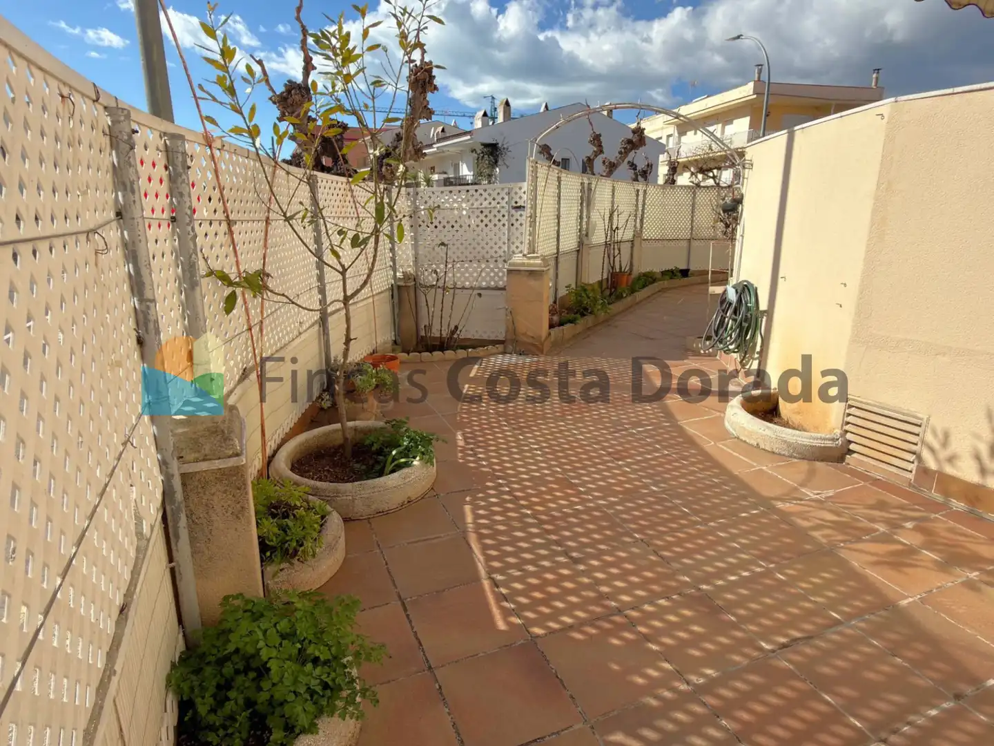 Terraza de Planta baja en venta en Cubelles con Aire acondicionado, Calefacción y Jardín privado