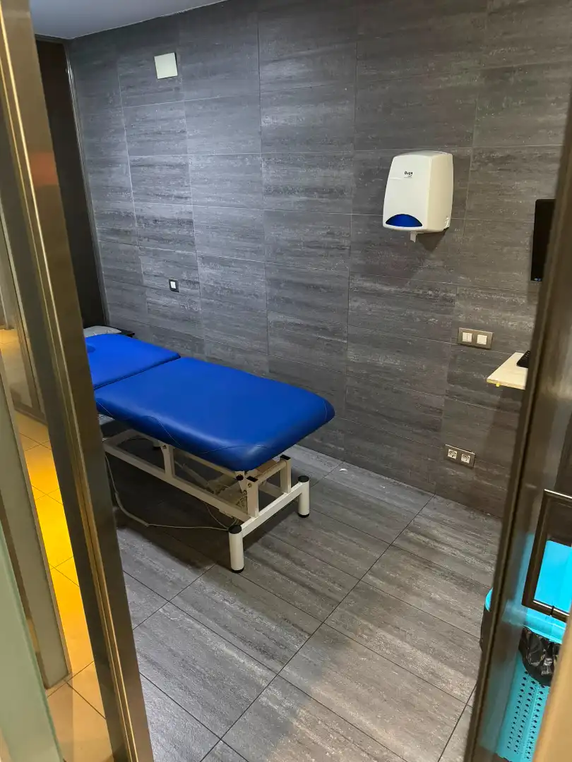Badezimmer von Geschaftsraum zur Miete in Barcelona mit Klimaanlage, Heizung und Alarm