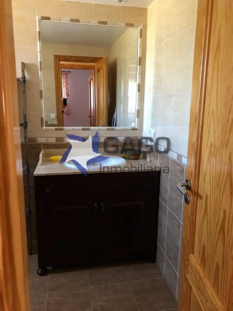 Bany de Pis en venda en Córdoba amb Aire condicionat