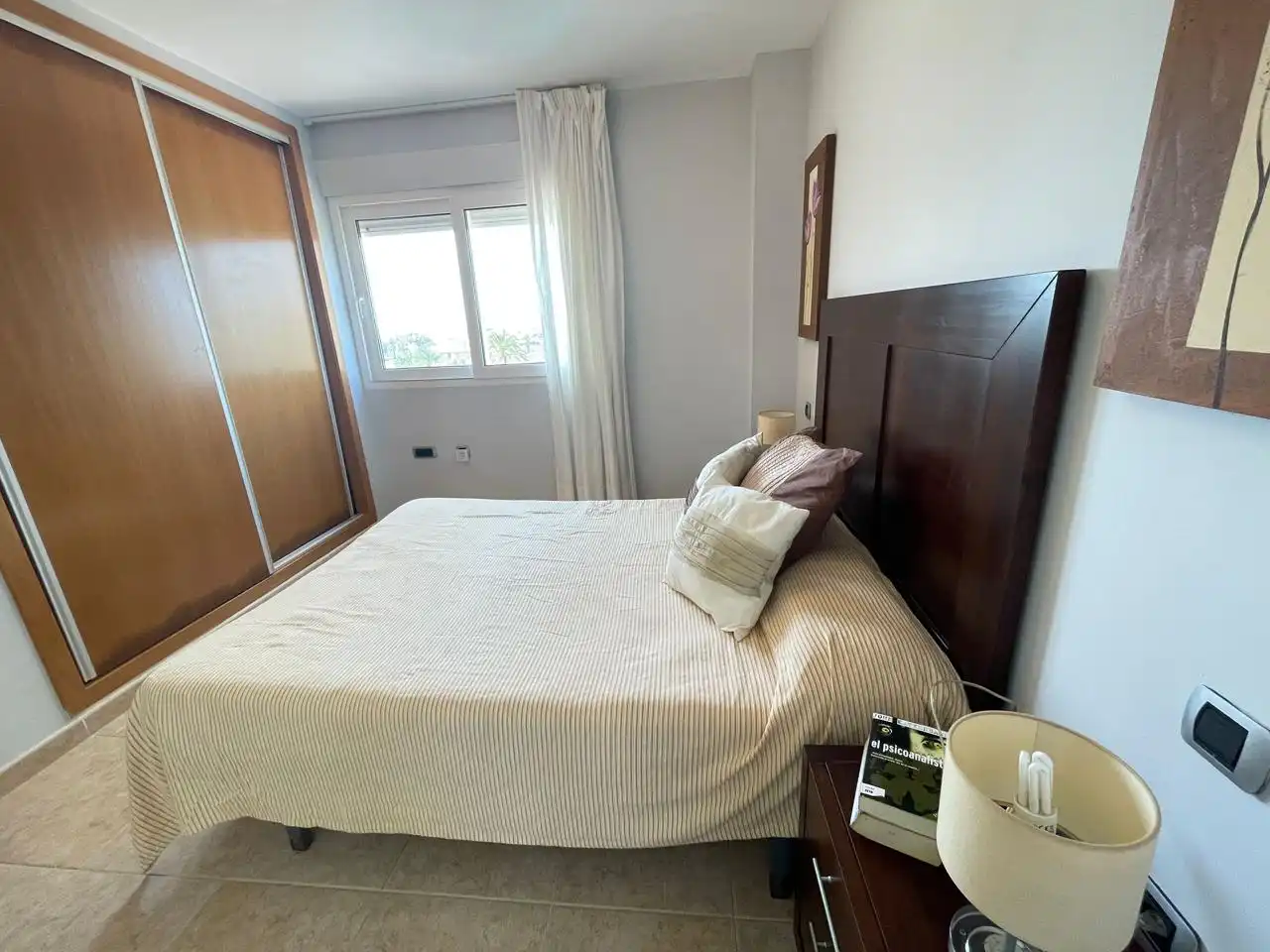 Dormitori de Apartament en venda en La Manga del Mar Menor amb Aire condicionat, Terrassa i Piscina
