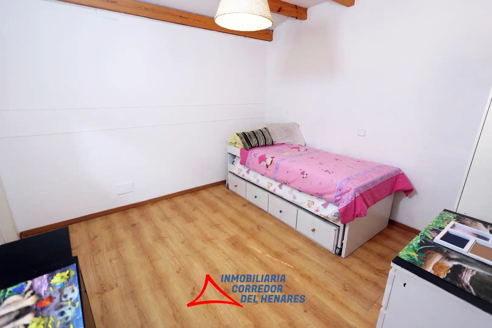 Habitación de Finca rústica en venta en Mejorada del Campo con Jardín privado y Piscina