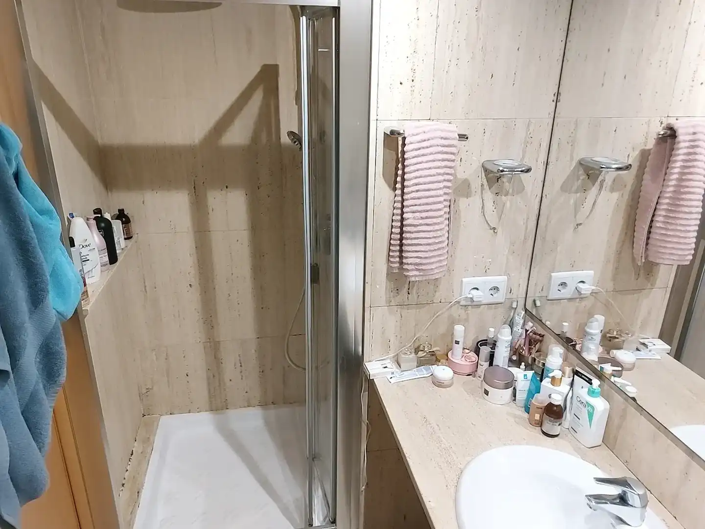 Bany de Pis de lloguer en Girona amb Aire condicionat, Calefacció i Jardí privat