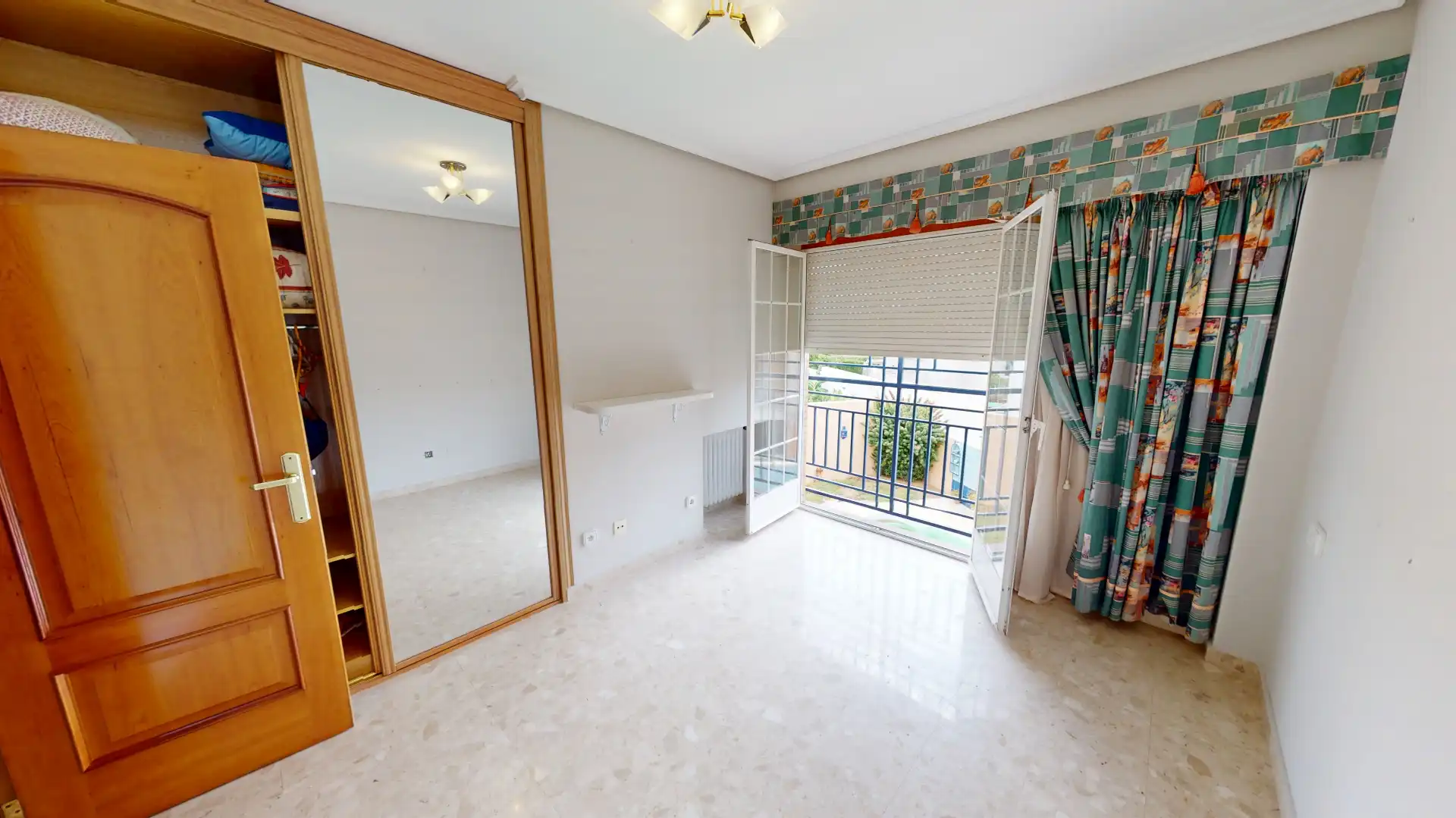 Schlafzimmer von Haus oder Chalet zum Verkauf in Mutxamel mit Klimaanlage, Privatgarten und Terrasse