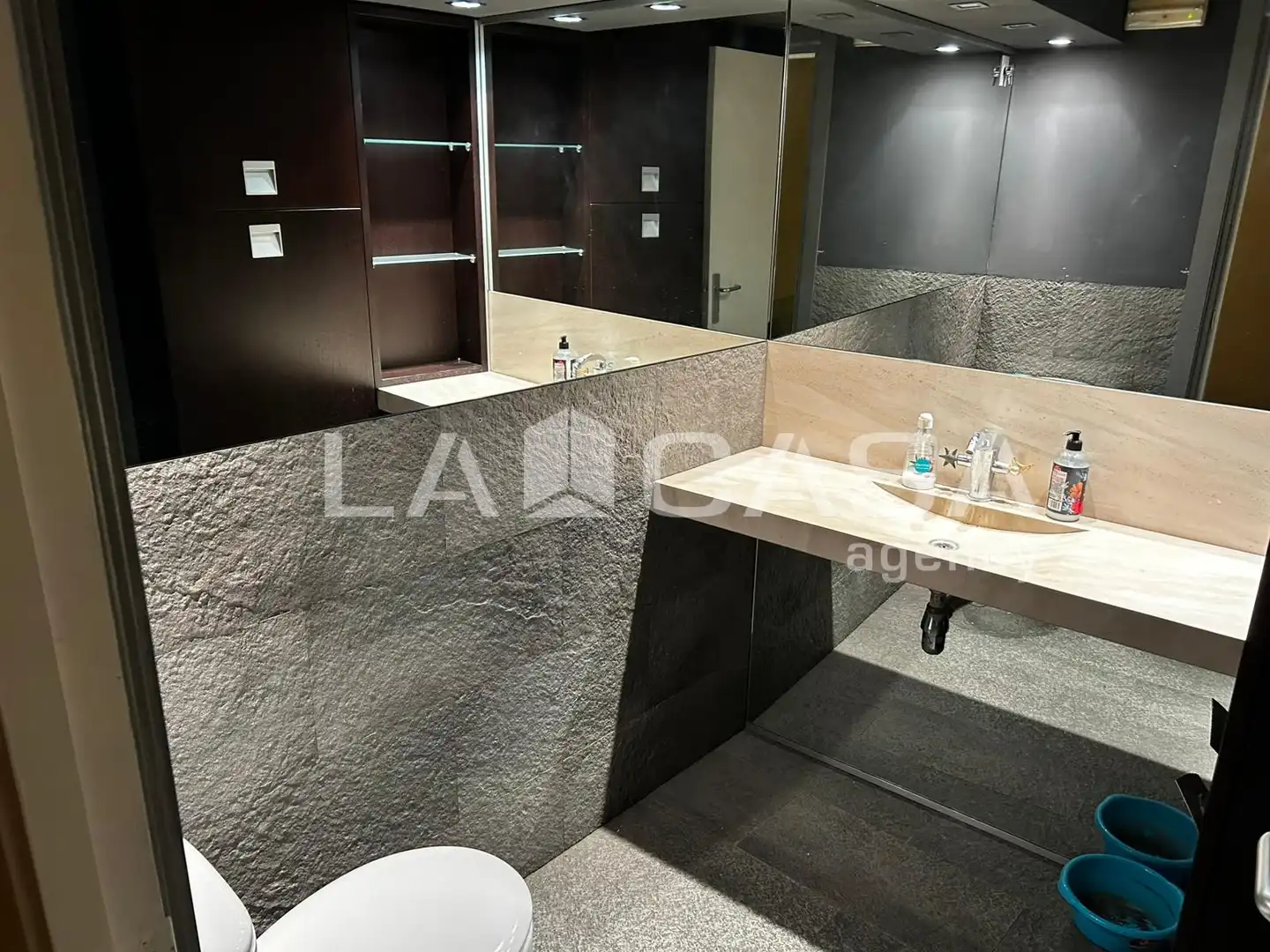 Local comercial en alquiler en Carrer de Sant Silvestre, imagen 6