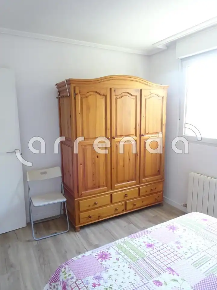 Habitación de Piso de alquiler en Santander con Amueblado