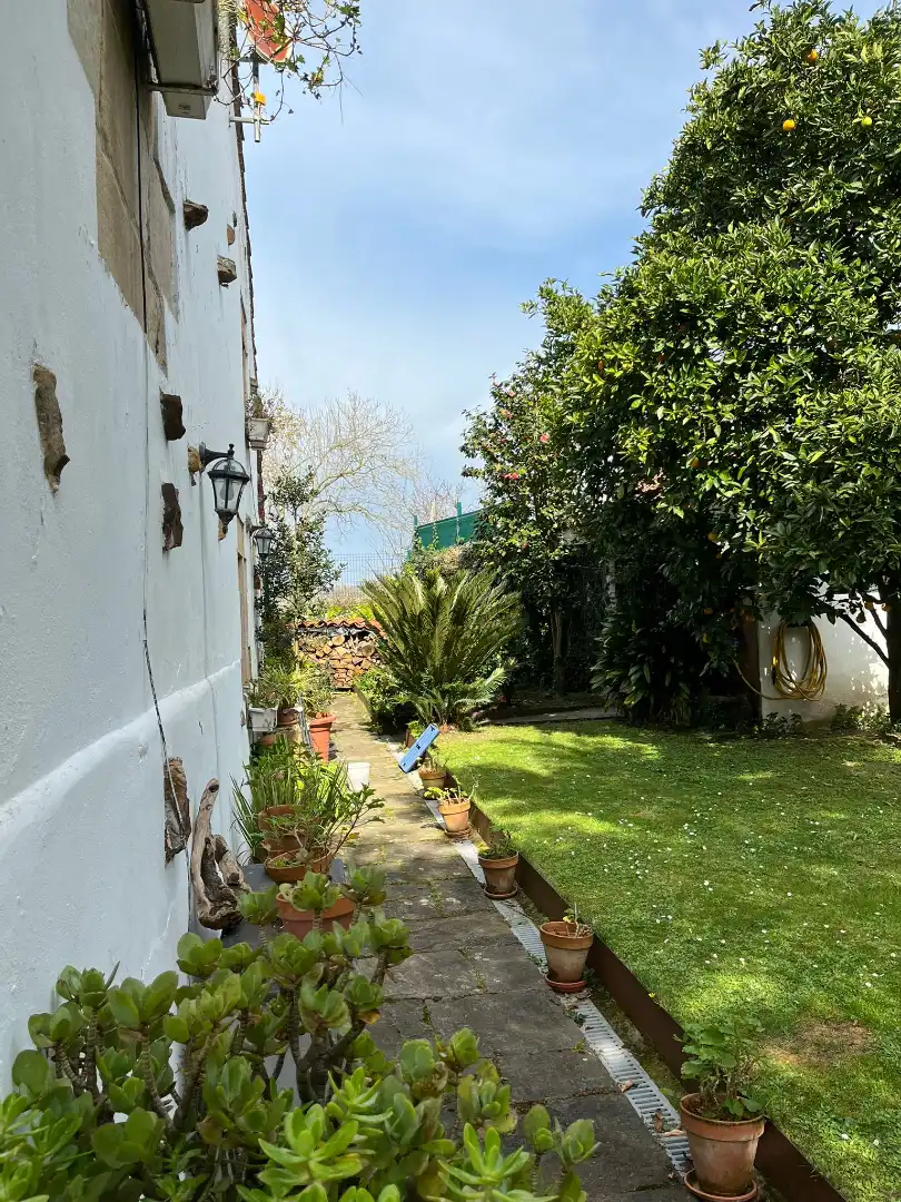 Jardí de Casa adosada en venda en Piélagos amb Calefacció, Jardí privat i Parquet