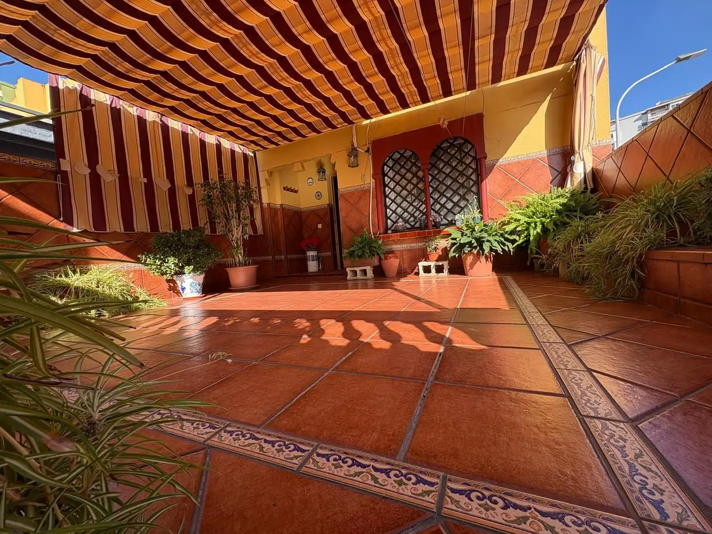 Terrace of Detached homes for sale in Algeciras  with Air Conditioner, Terrace and Storage room