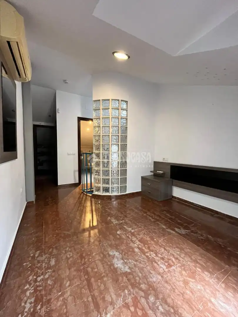 Piso en venta en Camas con Aire acondicionado