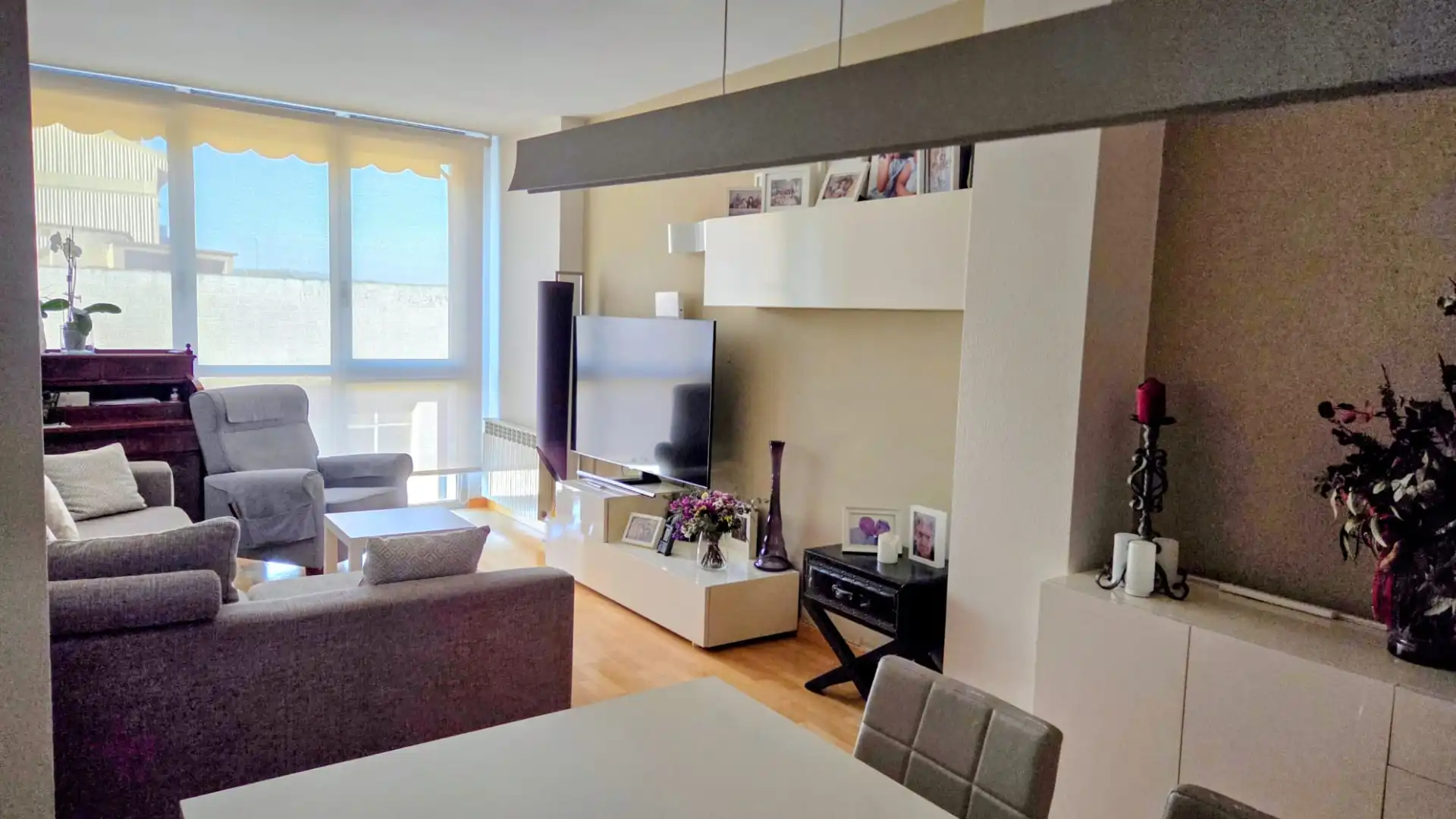 Sala de estar de Piso en venta en Sabadell con Aire acondicionado, Calefacción y Parquet