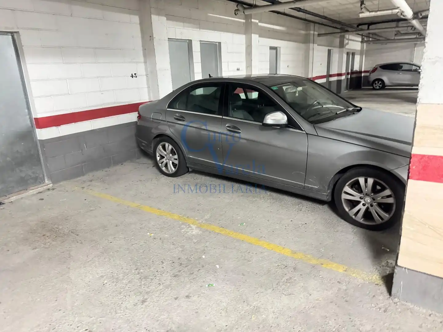 Parking de Dúplex en venta en Dos Hermanas con Terraza y Trastero
