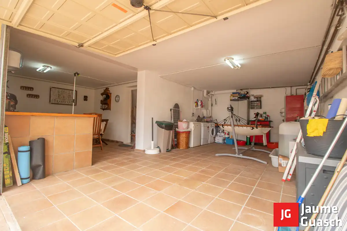 Einfamilien-Reihenhaus zum Verkauf in Torredembarra mit Klimaanlage, Heizung und Privatgarten