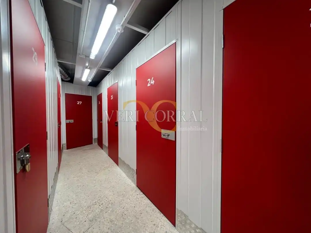 Storage room for rent in Llanes