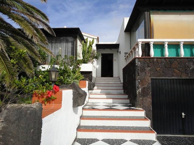 Casa-chalet en Venta en Nazaret