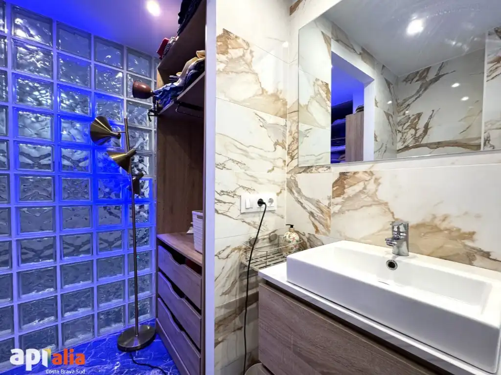 Bany de Apartament en venda en Lloret de Mar amb Aire condicionat, Calefacció i Forn