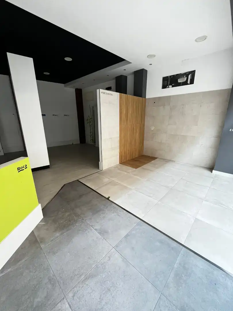 Business premises to rent in Calle de Calatrava, imagen 16