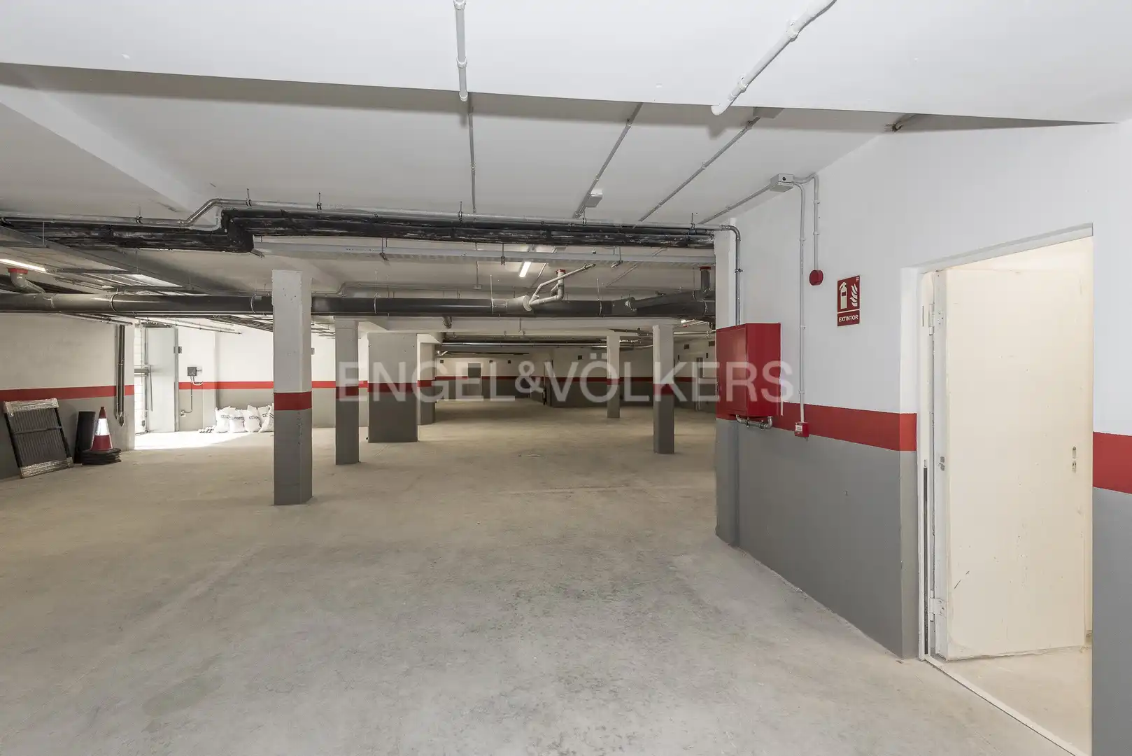 Parking of Flat for sale in Cubelles  with Air Conditioner, Heating and Terrace