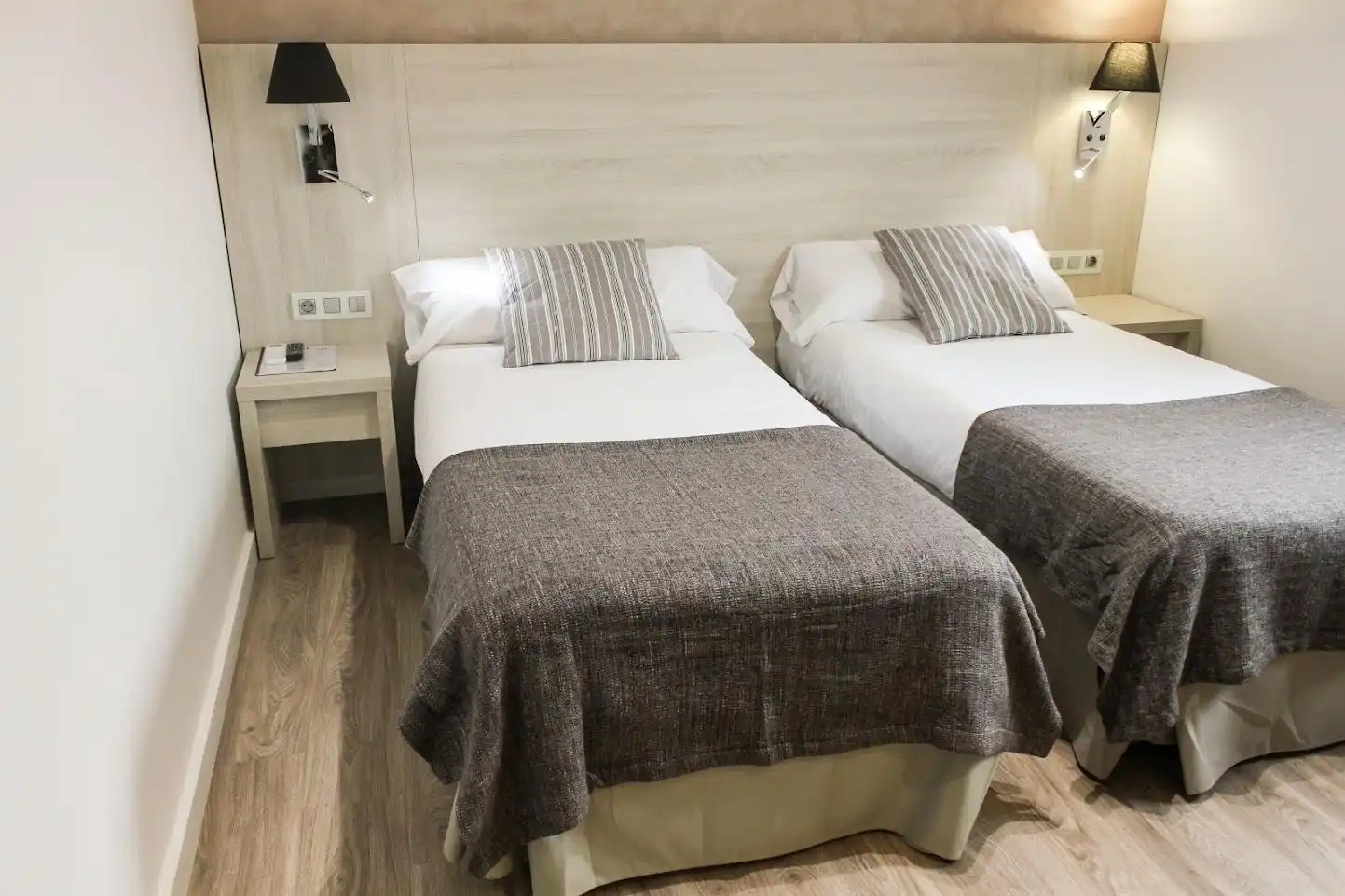 Bedroom of Buildings for sale in Manresa