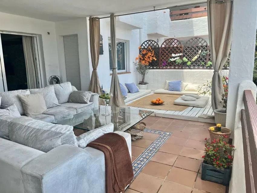 Terrassa de Apartament en venda en Estepona amb Calefacció, Jardí privat i Parquet