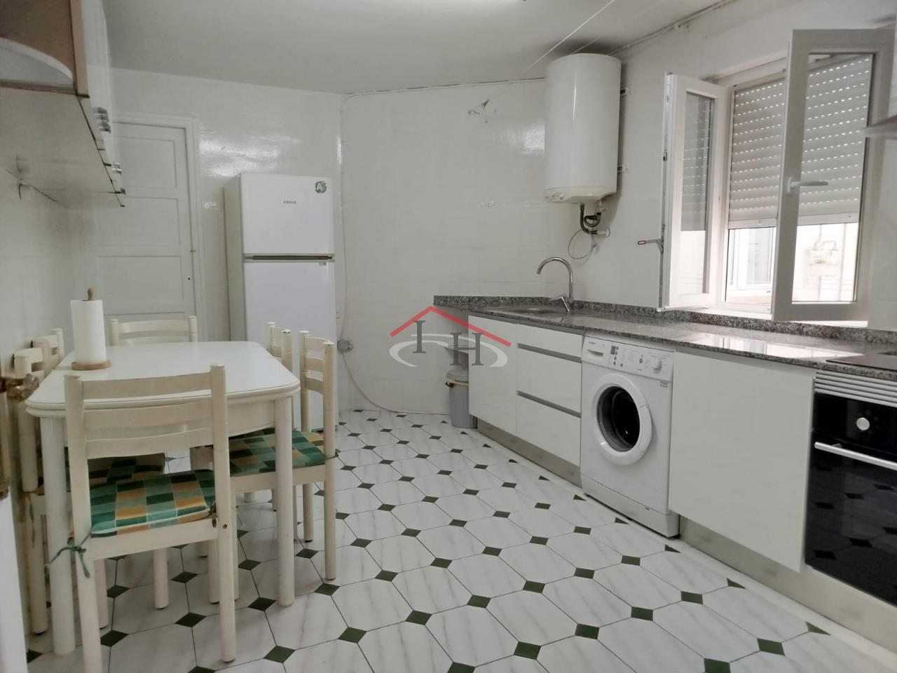 Kitchen of Apartment to rent in León Capital   with Heating and Furnished