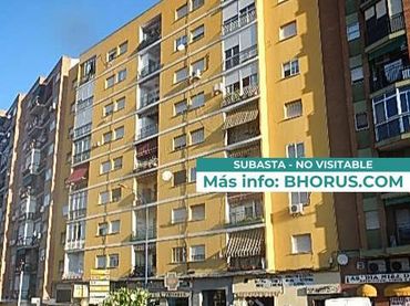 Piso con ascensor en venta en Maya 4