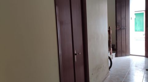 CASA PARA REFORMAR A DOS CALLES