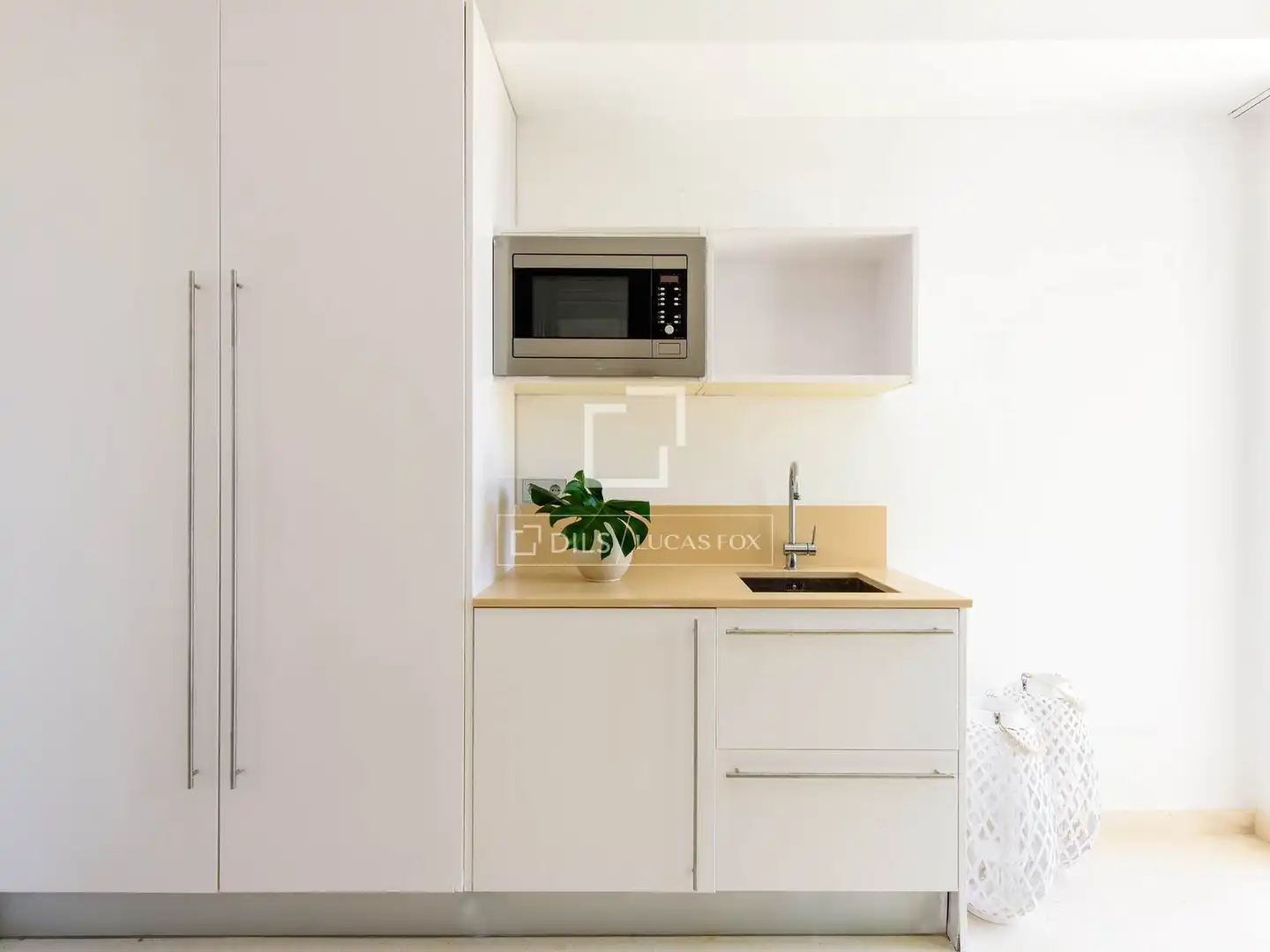 Kitchen of Houses for sale in Santa Eulària des Riu  with Air Conditioner and Swimming Pool