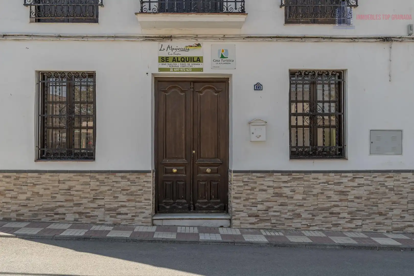 Exterior view of Houses for sale in Cacín