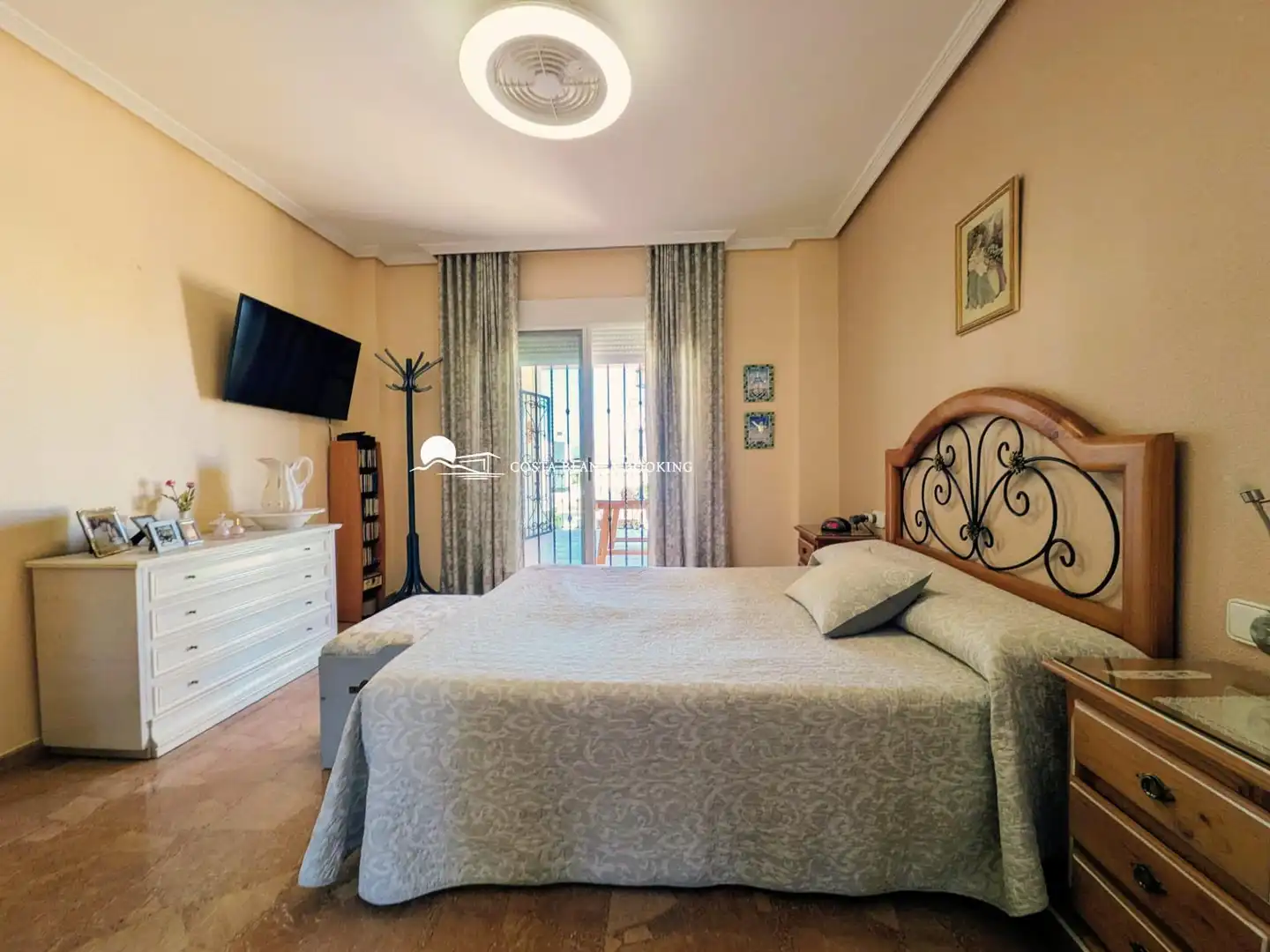 Dormitori de Casa o xalet en venda en L'Alfàs del Pi amb Aire condicionat, Jardí privat i Terrassa