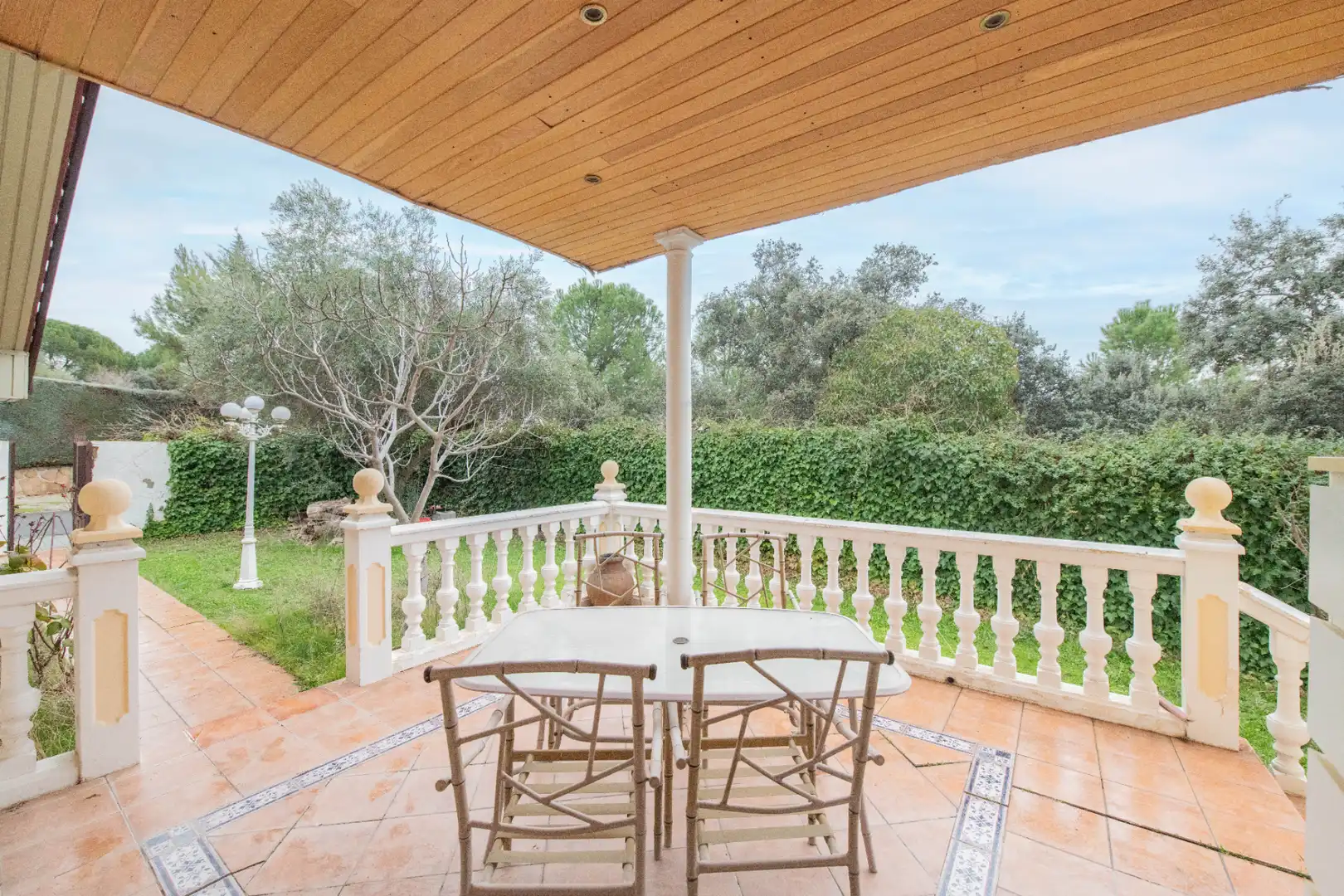 Terrassa de Casa adosada en venda en Villaviciosa de Odón amb Calefacció, Jardí privat i Terrassa