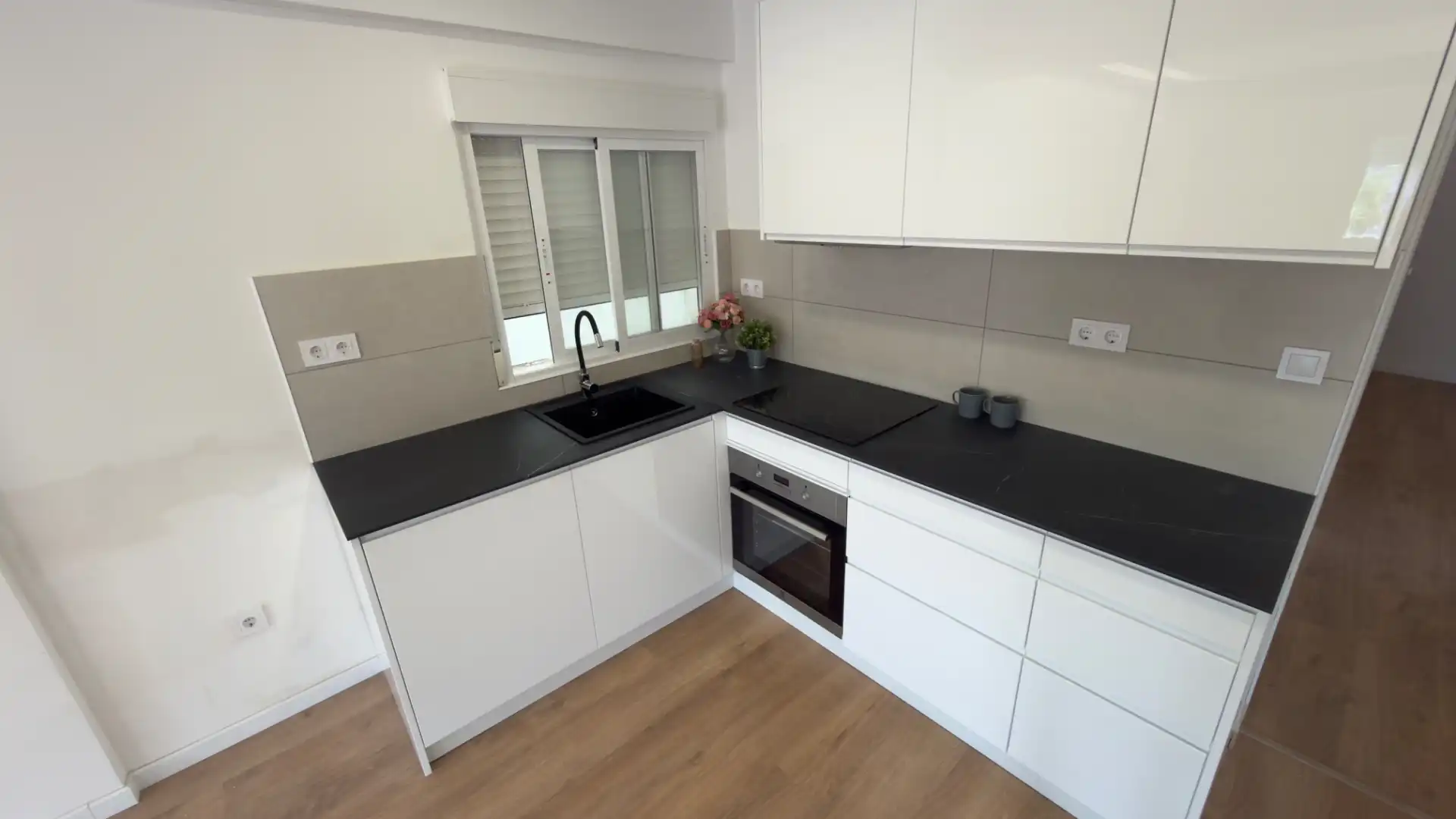 Flat with lift to rent in Carrer n'Emili Llopis 26, imagen 4