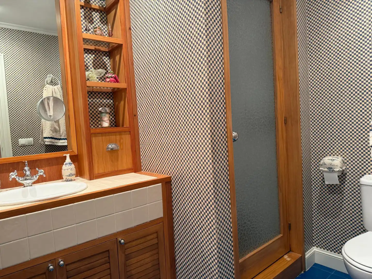 Baño de Casa o chalet en venta en Anguciana con Calefacción, Jardín privado y Parquet