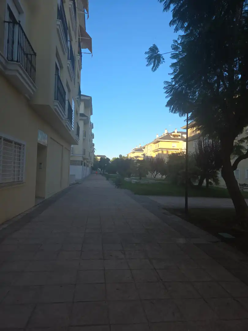 Vista exterior de Piso de alquiler en Badajoz con Aire acondicionado, Calefacción y Jardín privado