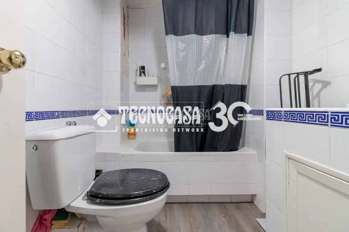 Baño de Piso en venta en Madrid con Aire acondicionado y Calefacción