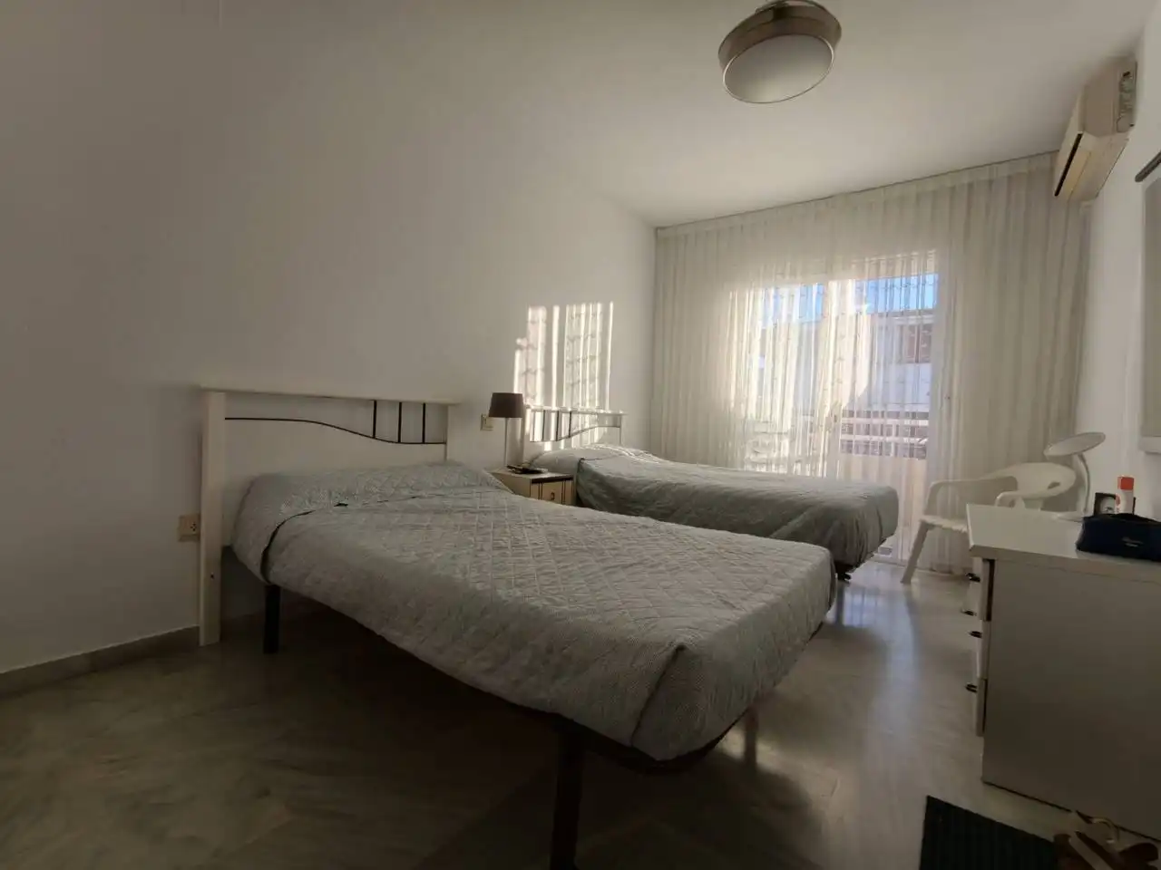 Dormitori de Apartament en venda en Montemar 
