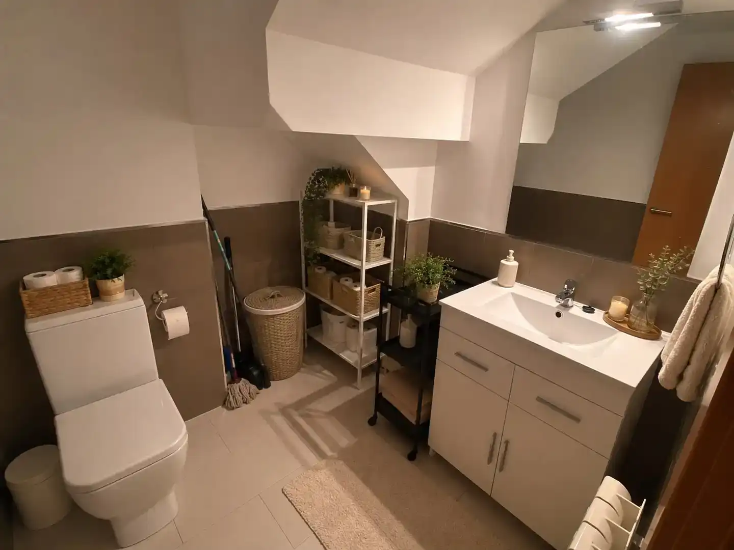 Badezimmer von Wohnung zur Miete in Brunete mit Balkon