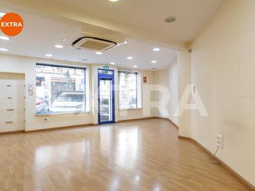Local comercial en alquiler en Calle de la Infanta María Teresa