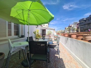 Penthouse with lift for sale in Calle del Conde de Aranda
