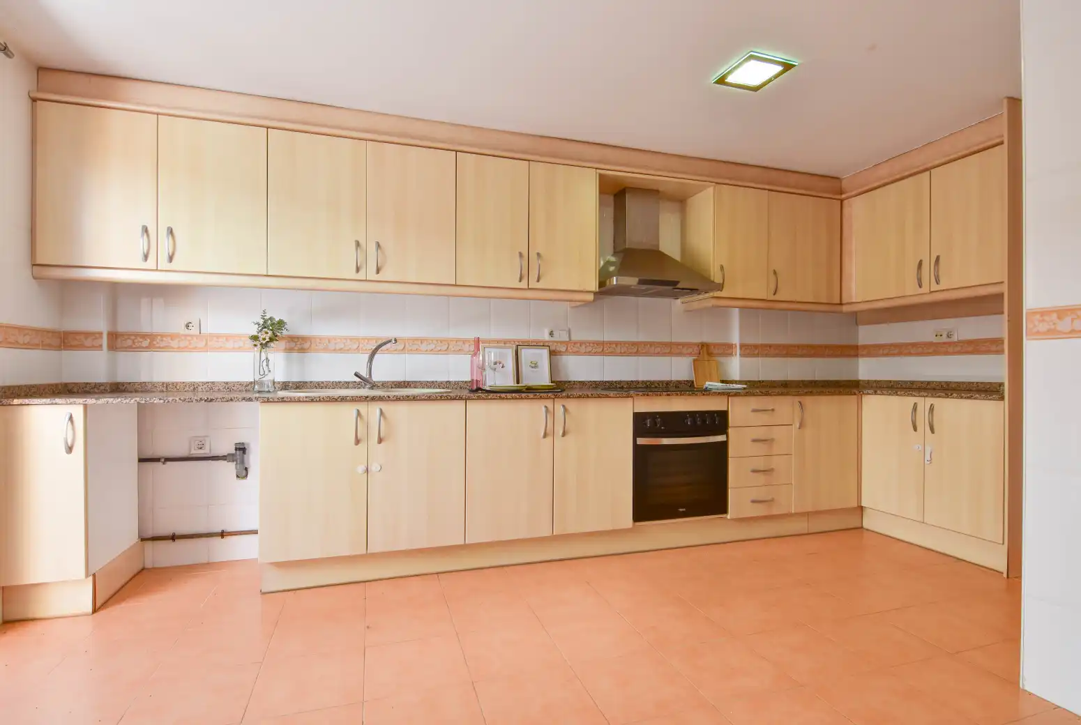 Kitchen of Detached homes for sale in Emperador  with Heating, Terrace and Balcony