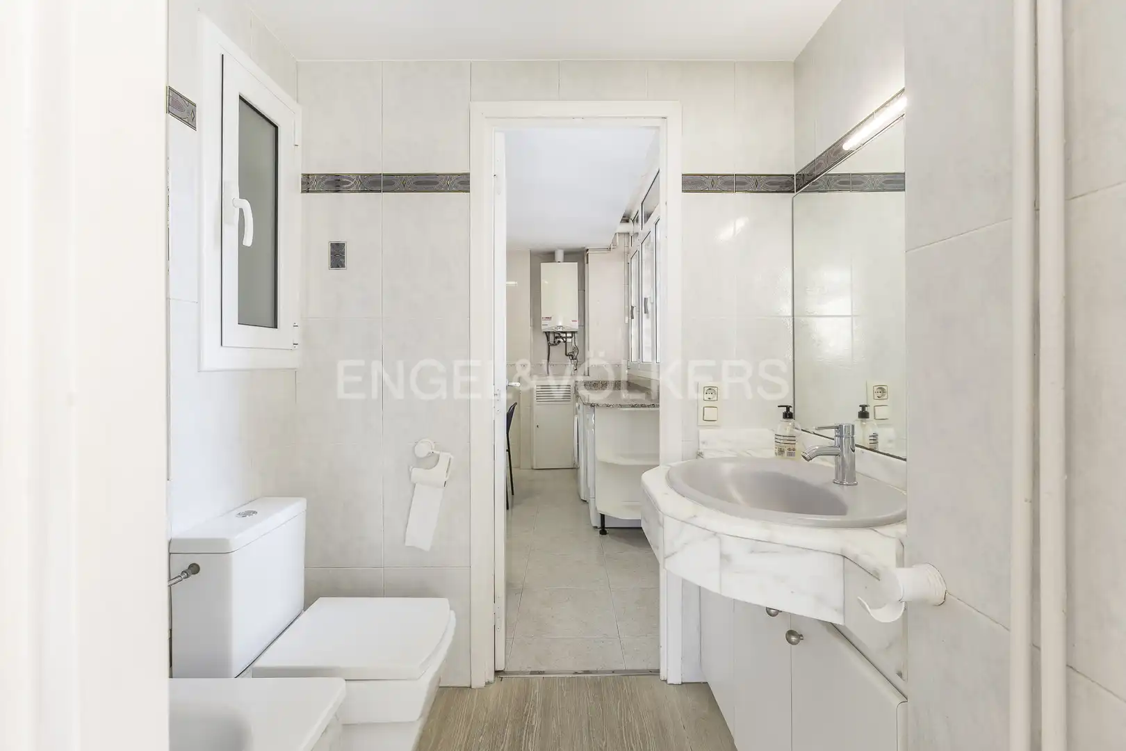 Baño de Piso en venta en Barcelona con Calefacción y Parquet